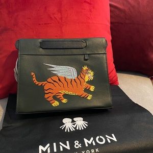Min&Mon “Creatures of the Future” Vali bag